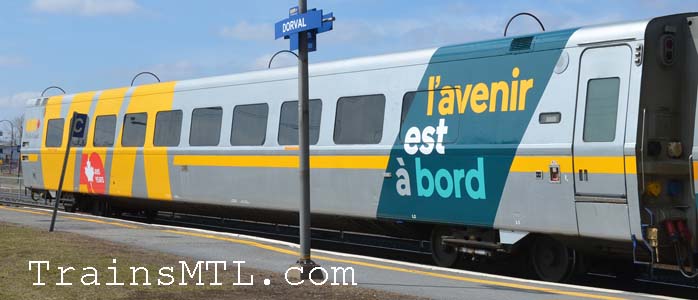 Passenger car VIA 3360 left side / Wagon de passager VIA 3360 coté gauche